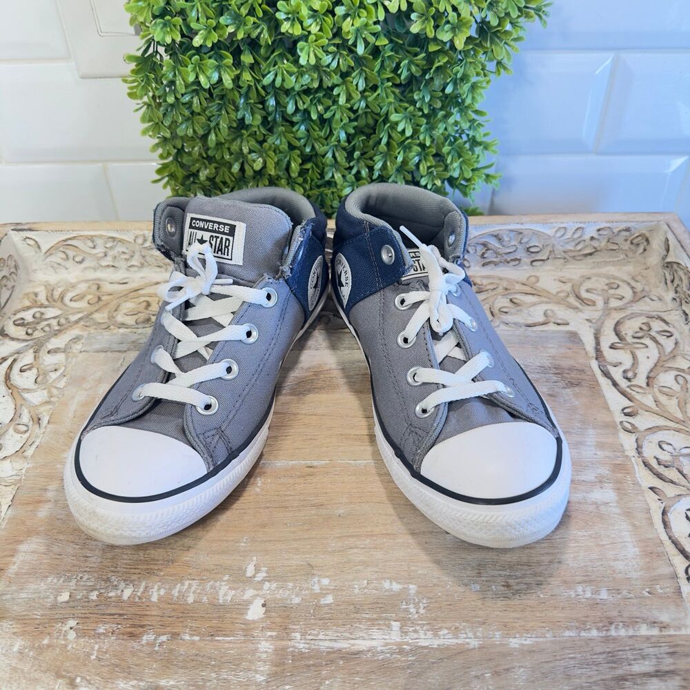 Converse All Star Sneakers Size 4